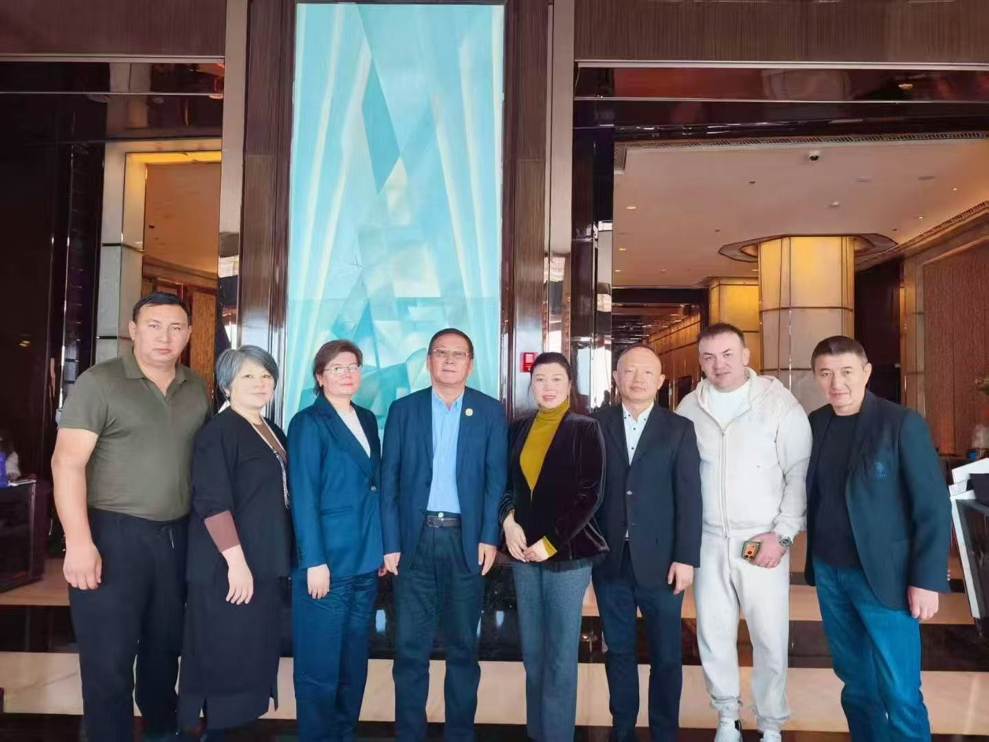 元一产融携手哈萨克斯坦访团 共探产业合作与发展新机遇